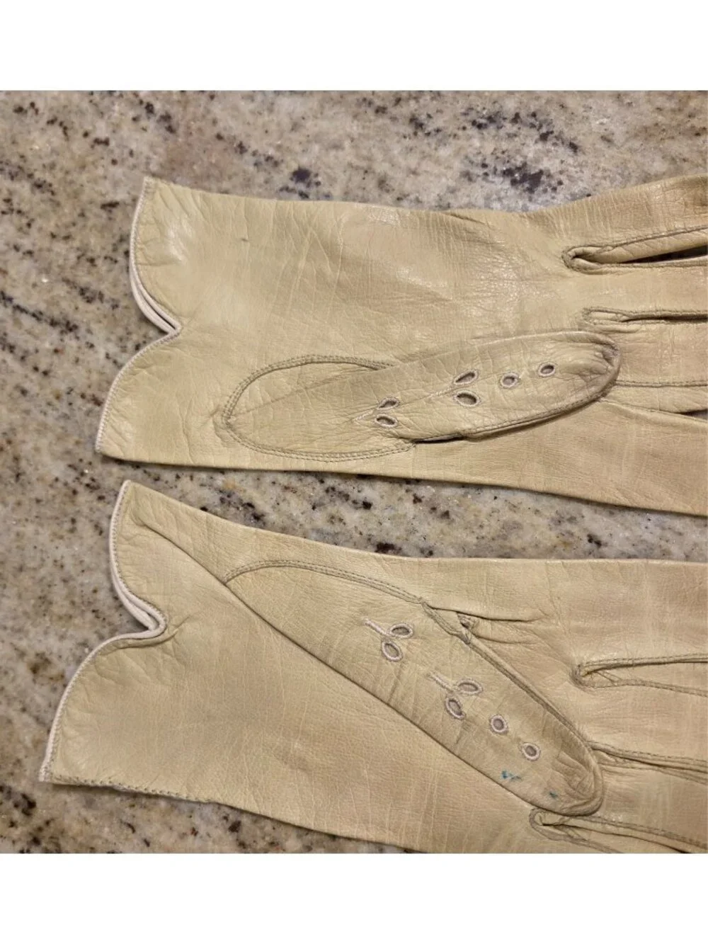 Vintage Womens Size S/M 6 3/4 Green Yellow Formal Kid Leather Gloves Eyelet...